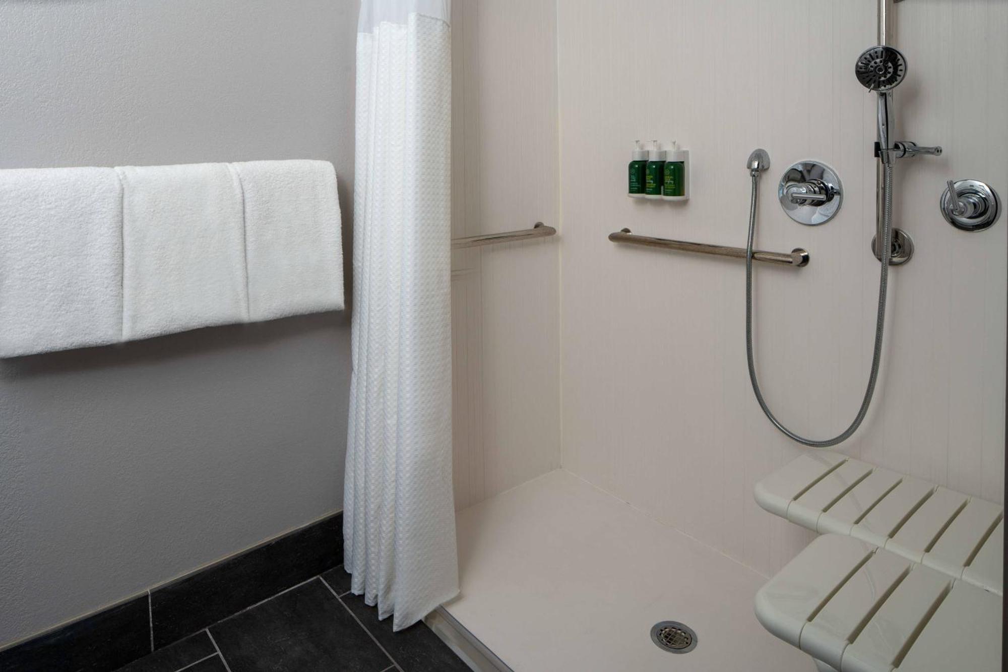 Courtyard By Marriott Covington / Mandeville Zewnętrze zdjęcie