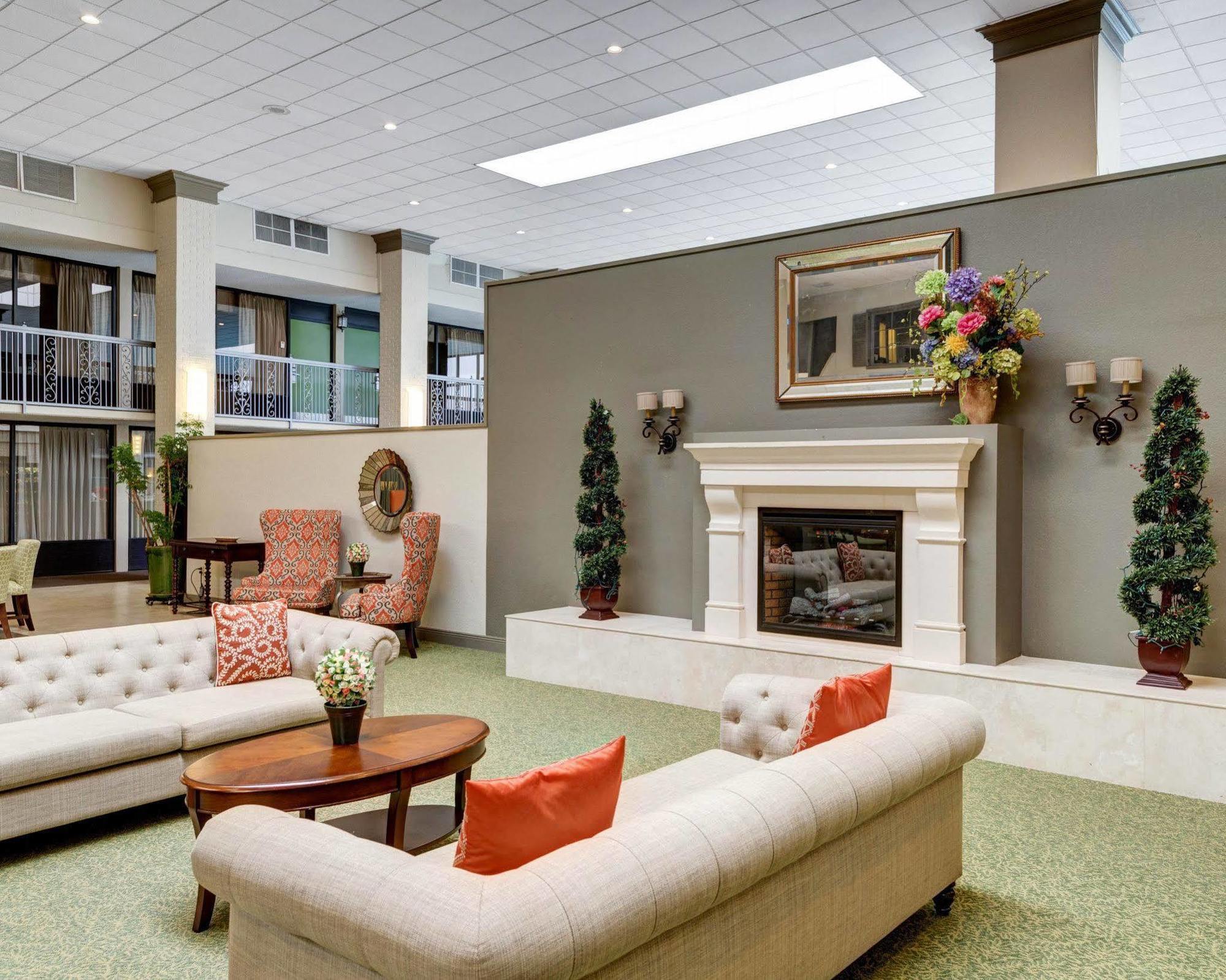 Courtyard By Marriott Covington / Mandeville Zewnętrze zdjęcie